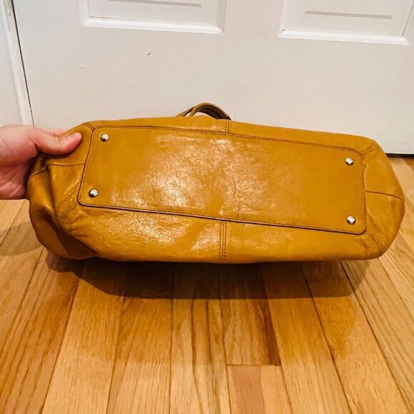 Gorgeous Y2K 2000 Hobo Leather Vintage Coach Shoulder Bag - Picture 5 of 16